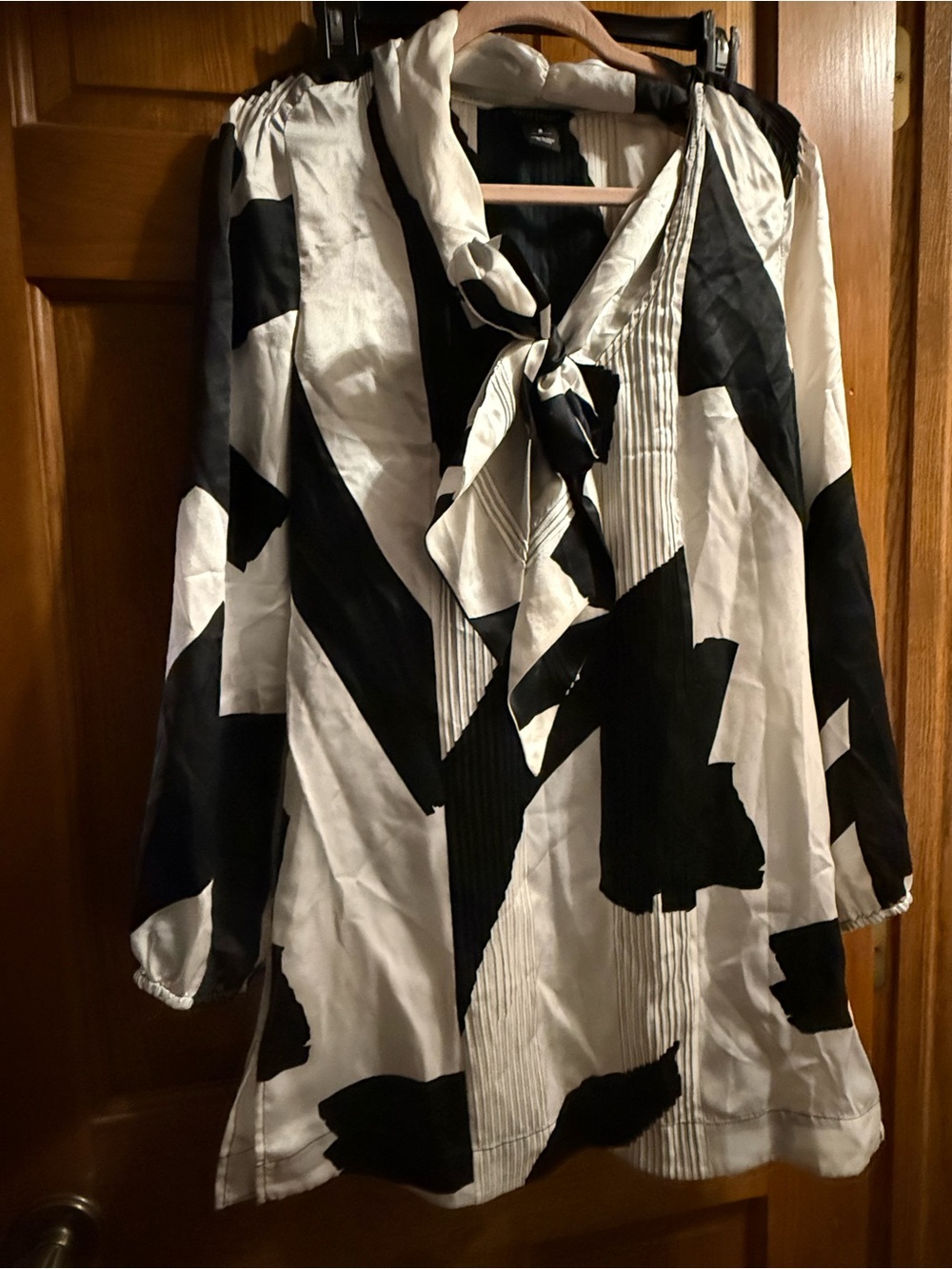 White House Black Market Tie-Neck Blouse - Women's Top size 8